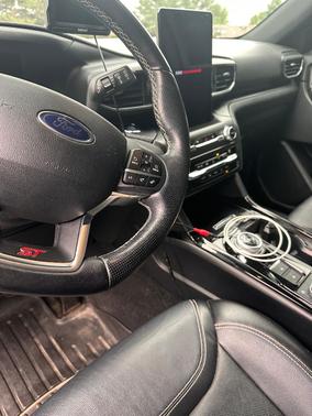 Black 2020 Ford Explorer ST
