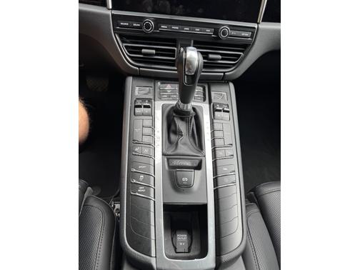 2021 Porsche Macan S