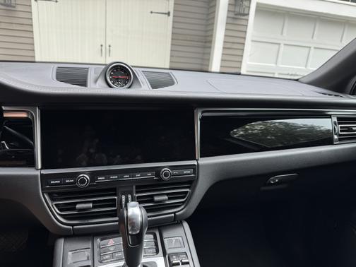 2021 Porsche Macan S