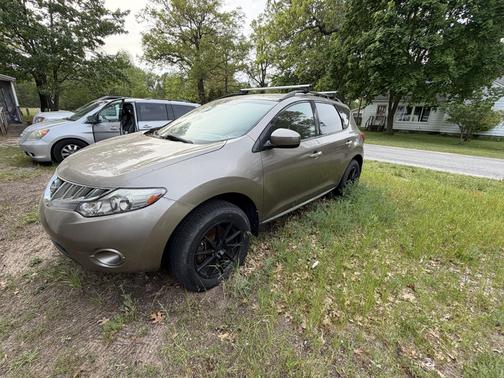 Gold 2009 Nissan Murano S