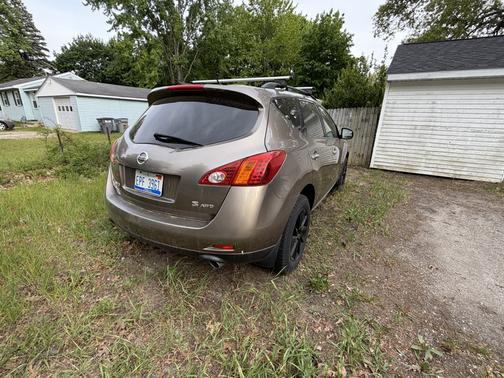 Gold 2009 Nissan Murano S