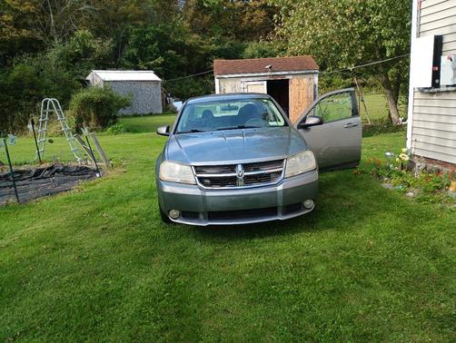 Silver 2009 Dodge Avenger SXT