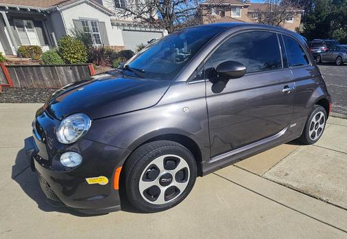 2018 FIAT 500e Battery Electric