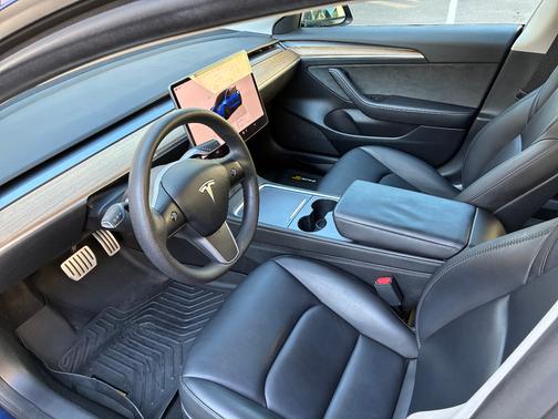 2023 Tesla Model 3 Performance