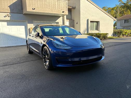 2023 Tesla Model 3 Performance