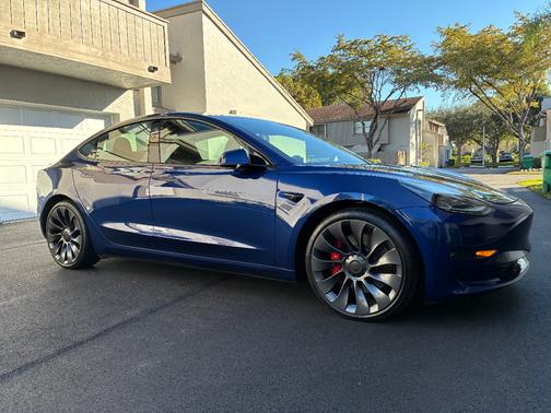 2023 Tesla Model 3 Performance