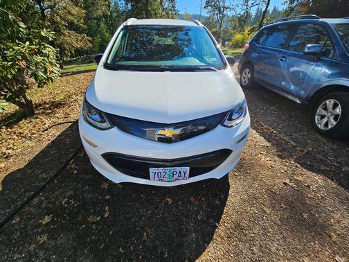 White 2019 Chevrolet Bolt EV Premier