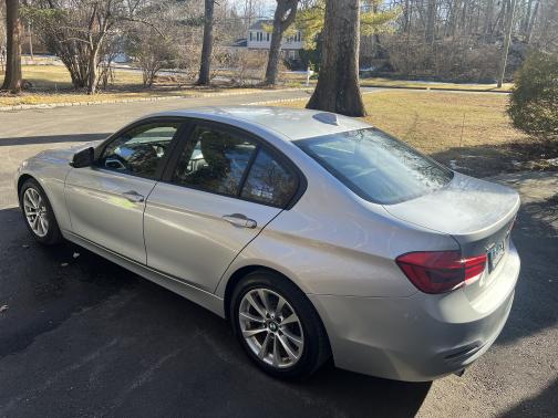 2017 BMW 320 i xDrive