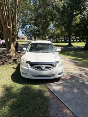 White 2011 Nissan Altima 2.5 S