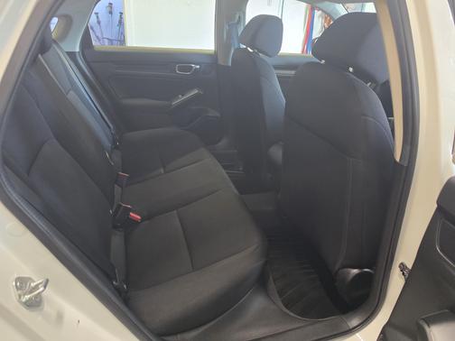 White 2024 Honda Civic LX