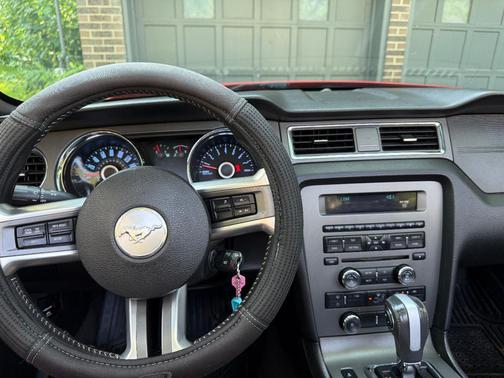 Red 2014 Ford Mustang V6