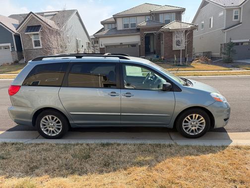 2008 Toyota Sienna LE