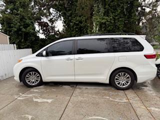 2015 Toyota Sienna XLE Premium
