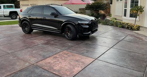 Photo 1 of 6 of 2022 Audi RS Q8 4.0T