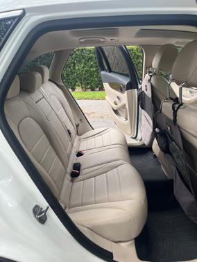 White 2017 Mercedes-Benz GLC 300 Base