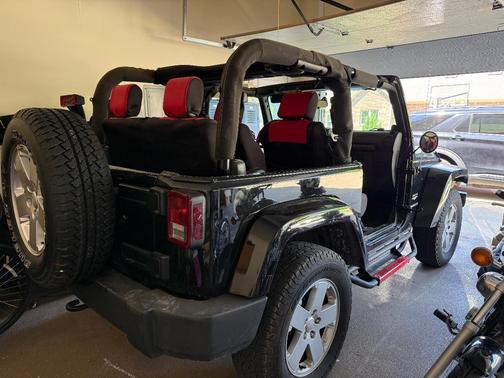 Black 2007 Jeep Wrangler Sahara
