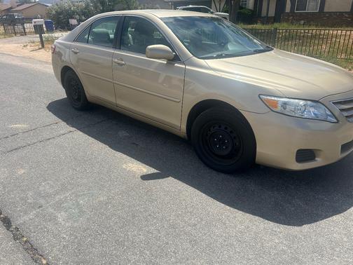 Gold 2011 Toyota Camry LE