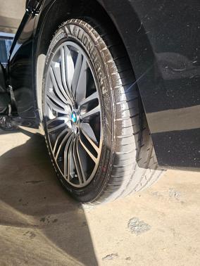 Black 2019 BMW 530 i