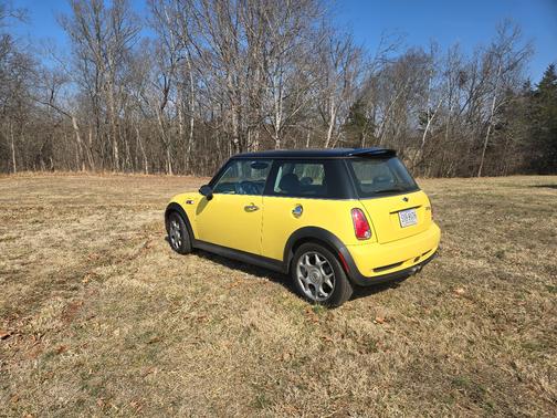 2005 MINI Cooper S Base