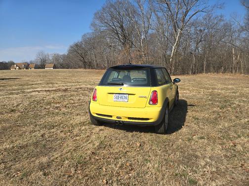 2005 MINI Cooper S Base