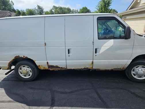 White 2008 Ford E150 Base