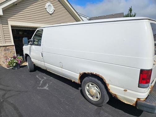 White 2008 Ford E150 Base