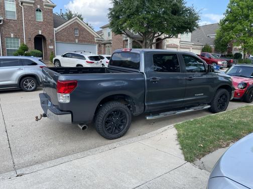 Blue 2010 Toyota Tundra Grade