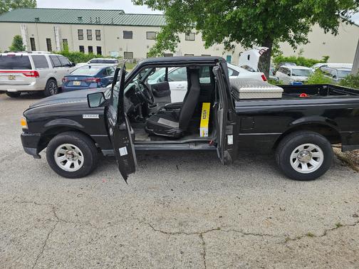 Black 2009 Ford Ranger XLT SuperCab