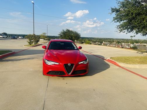 2018 Alfa Romeo Giulia Base