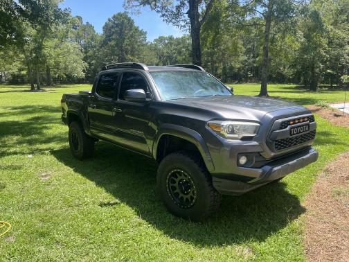 2016 Toyota Tacoma SR5