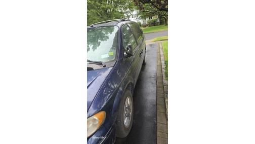 2005 Chrysler Town & Country Limited