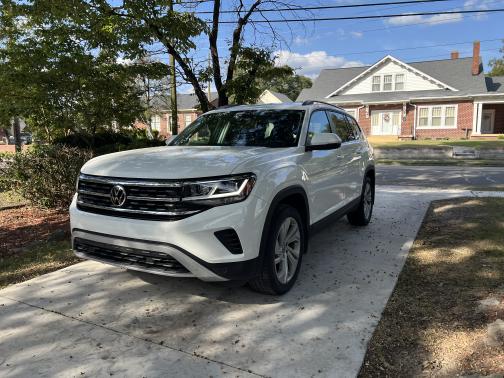2022 Volkswagen Atlas 3.6L SE w/Technology