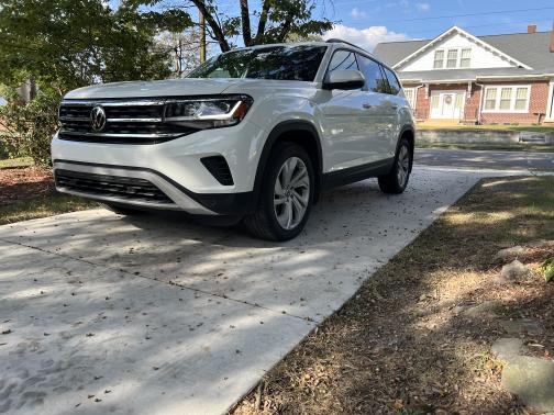 2022 Volkswagen Atlas 3.6L SE w/Technology