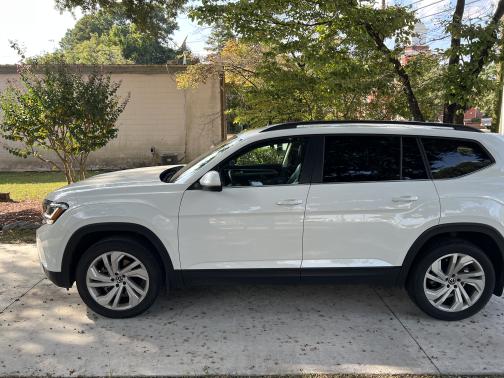 2022 Volkswagen Atlas 3.6L SE w/Technology