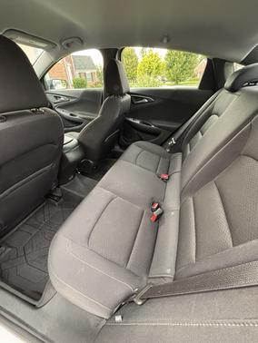 White 2022 Chevrolet Malibu 1LS