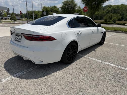 White 2022 Jaguar XF SE