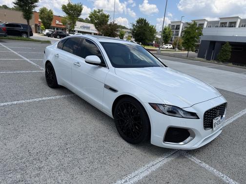 White 2022 Jaguar XF SE