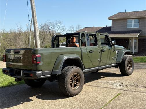 2021 Jeep Gladiator Freedom