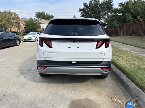 2025 Hyundai TUCSON SEL