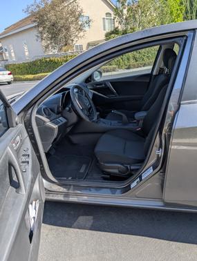 2013 Mazda Mazda3 i Touring
