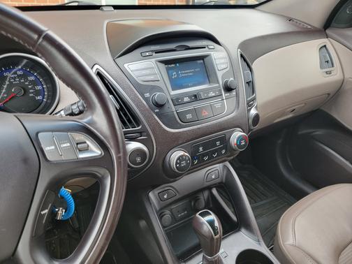 2014 Hyundai TUCSON SE