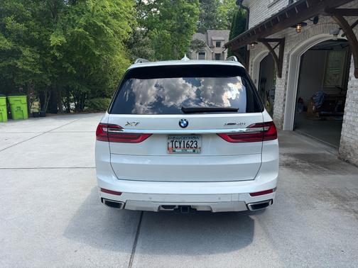 White 2022 BMW X7 xDrive40i