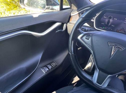 2016 Tesla Model S 75