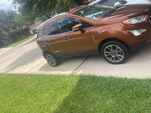Brown 2018 Ford EcoSport Titanium