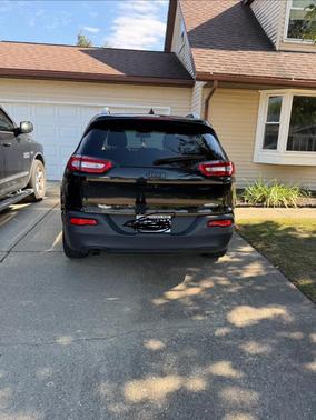 Black 2017 Jeep Cherokee Latitude