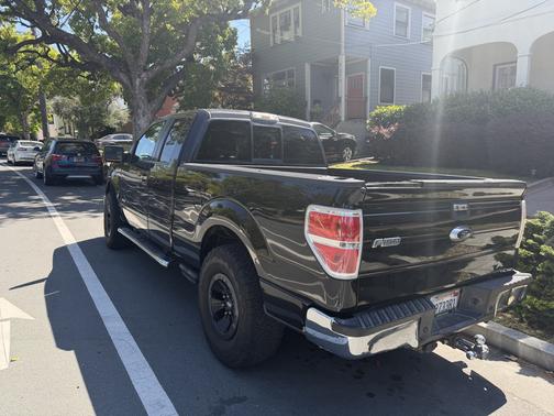 Blue 2014 Ford F-150 XLT