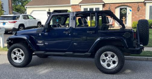 2013 Jeep Wrangler Unlimited Sahara