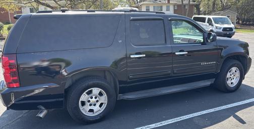 Black 2014 Chevrolet Suburban 1500 LT