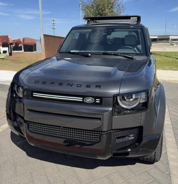 2025 Land Rover Defender 110 P500 X-Dynamic SE