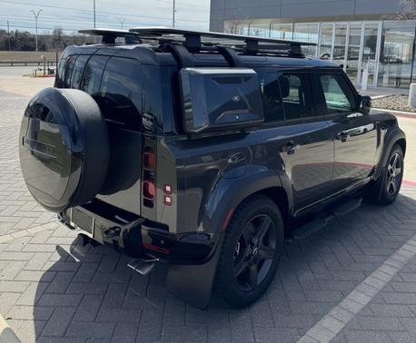 2025 Land Rover Defender 110 P500 X-Dynamic SE